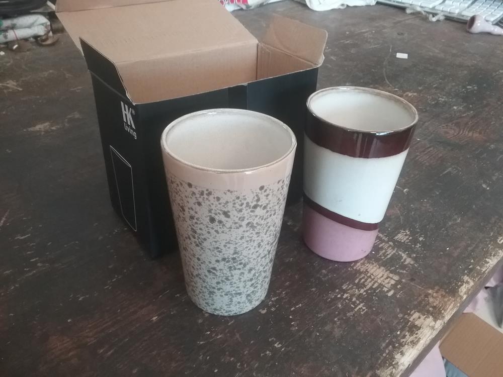 PAIRE DE MUGS NEUFS