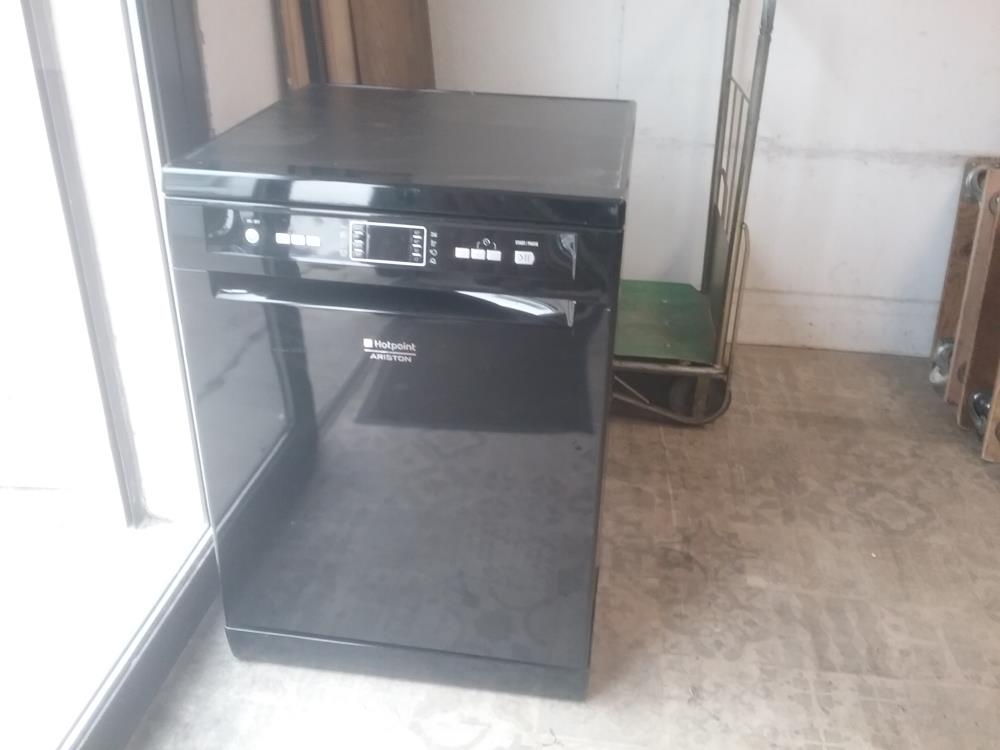 LAVE VAISSELLE ARISTON 14 COUV NOIR