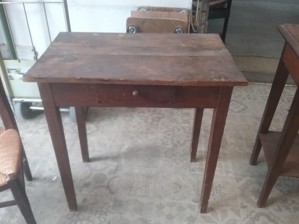 TABLE BUREAU