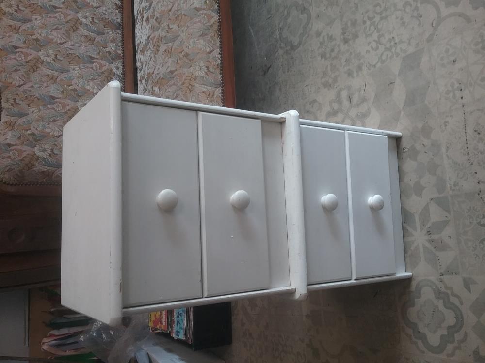 PAIRE DE CHEVETS