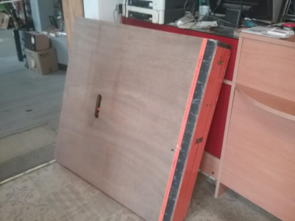 TABLE DE PEINTRE PLIANTE