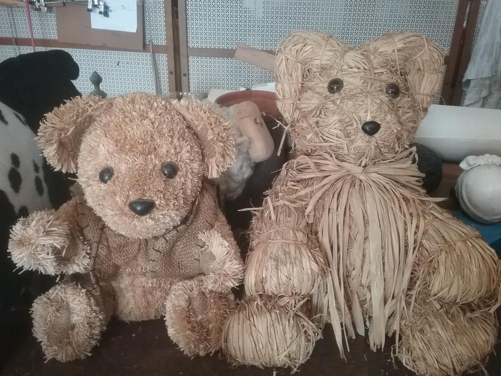 OURS EN PAILLE 