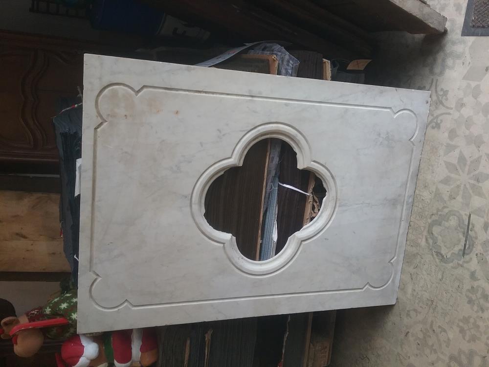 GRAND MARBRE FRONTON 79X113