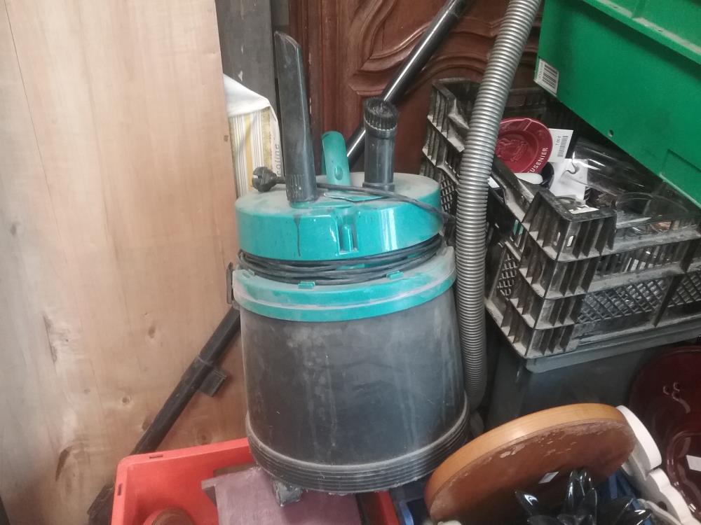 ASPIRATEUR GARAGE
