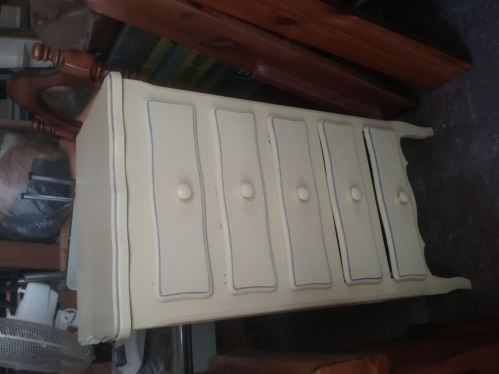 CHIFFONIER JAUNE