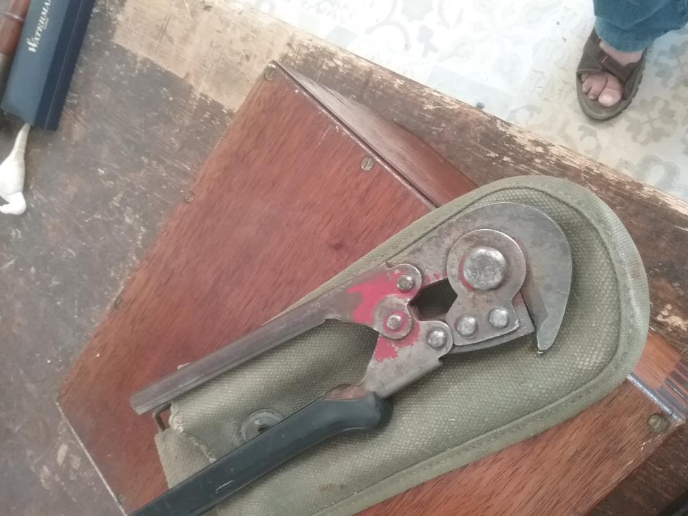 PINCE CISAILLE MILITAIRE
