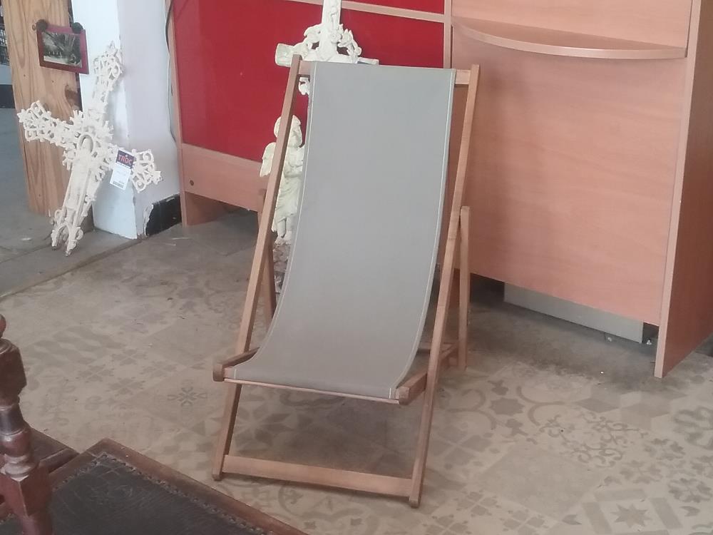 CHILIENNE ENFANT GRISE