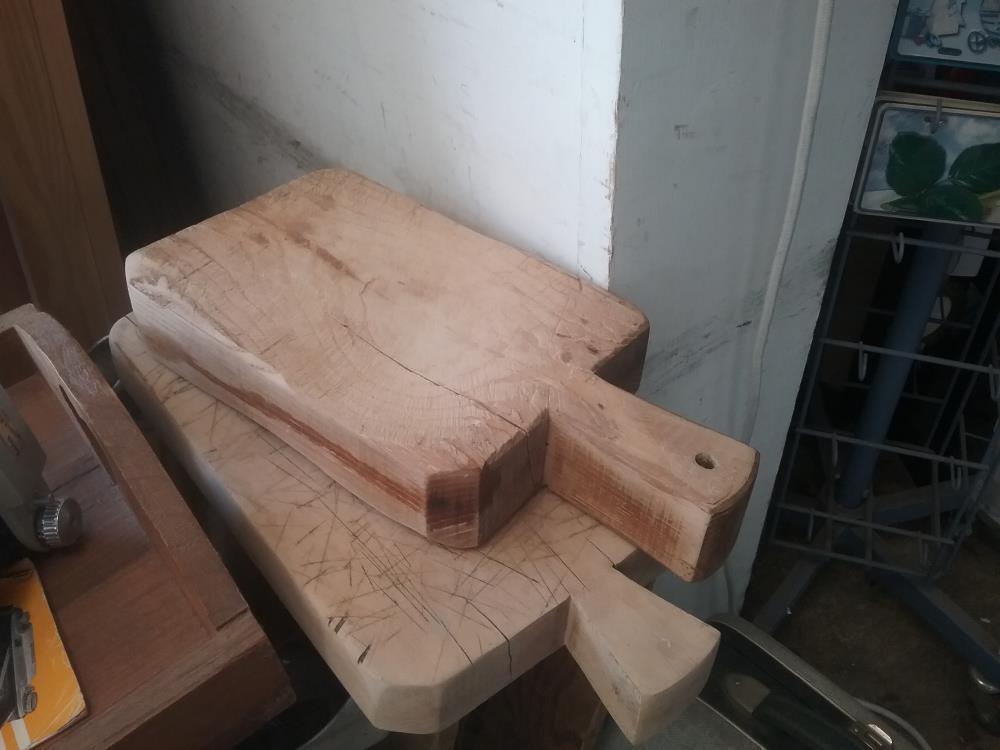 PLANCHE A DECOUPER BOIS