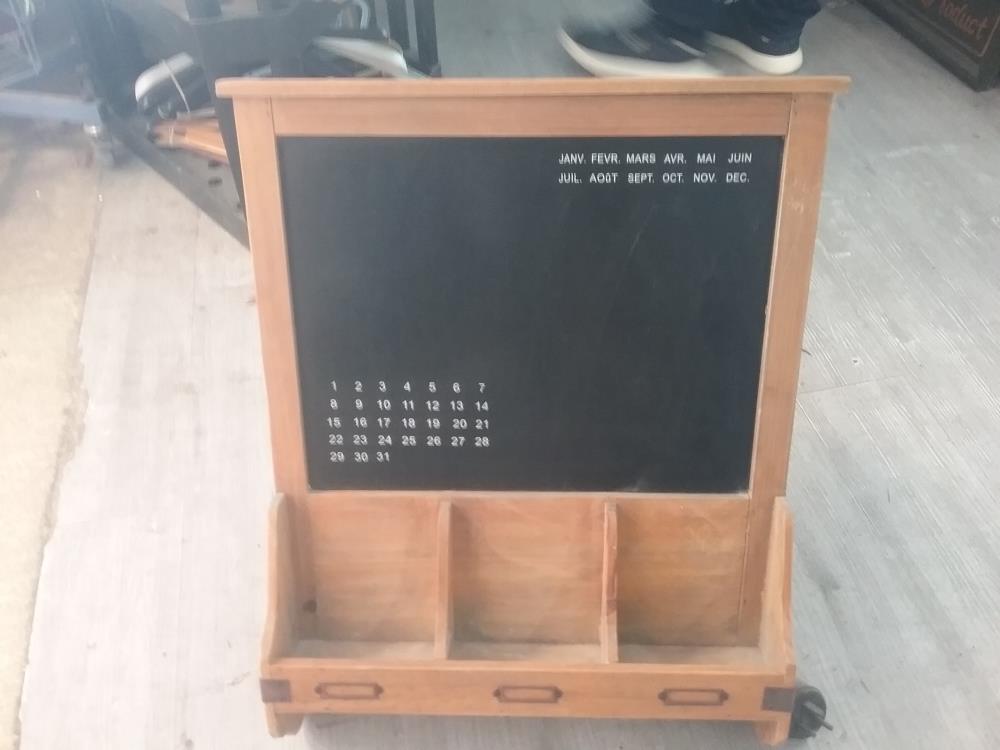 TABLEAU NOIR A SUSPENDRE 3T