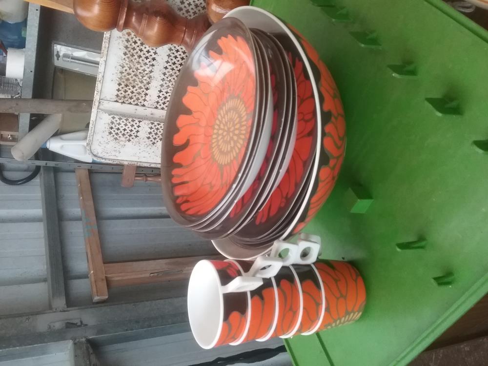 SERVICE VAISSELLE CAMPING AN 70