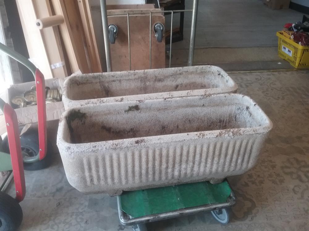 JARDINIERE BETON GM