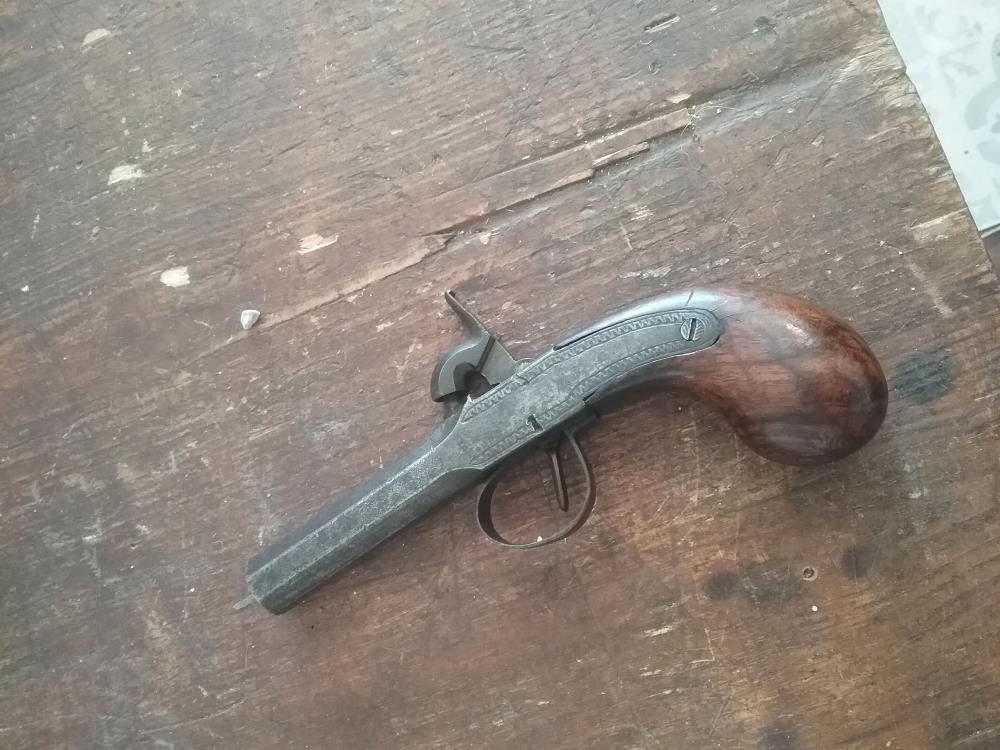 PISTOLET ANCIEN POUDRE