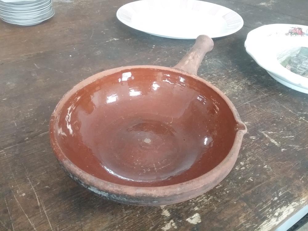 PLAT TERRE CUITE