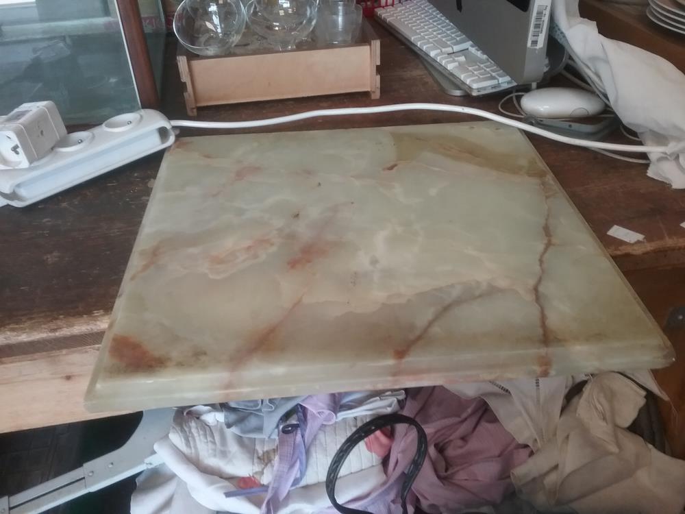 PETIT MARBRE DE CHEVET