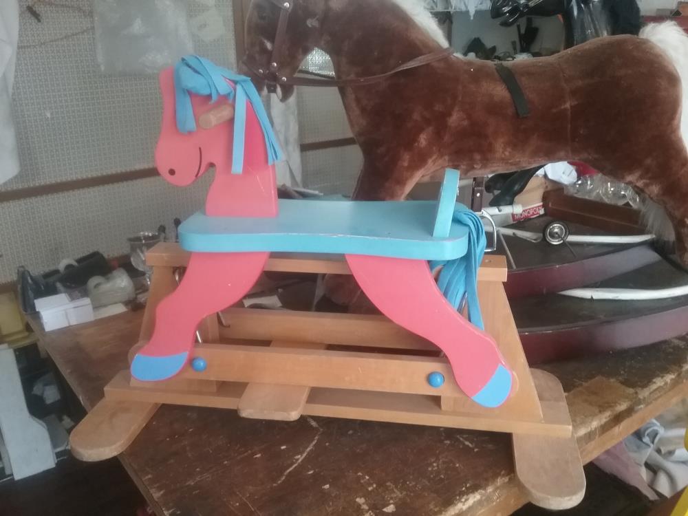 CHEVAL A BASCULE BOIS