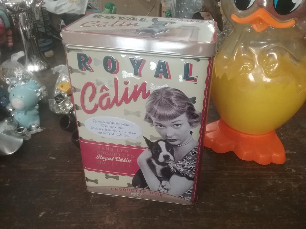 BOITE ROYAL CALIN