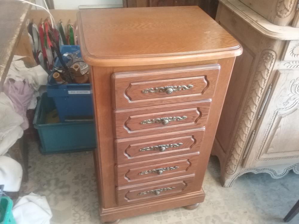 MEUBLE D'APPOINT 5T