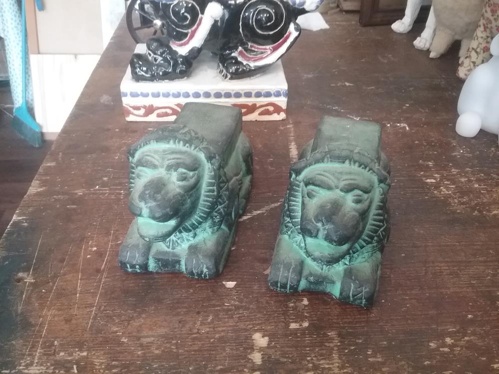 PAIRE DE CALE PORTE ANIMAUX