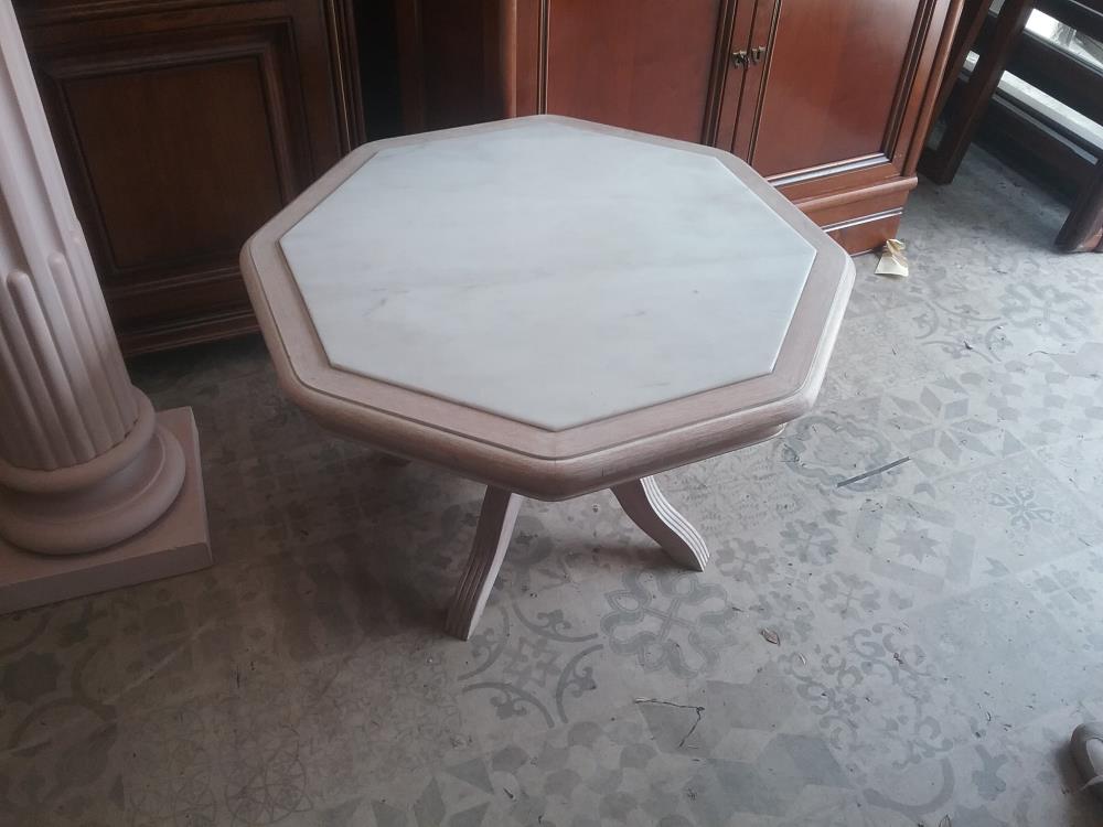 TABLE BASSE DESSUS MARBRE