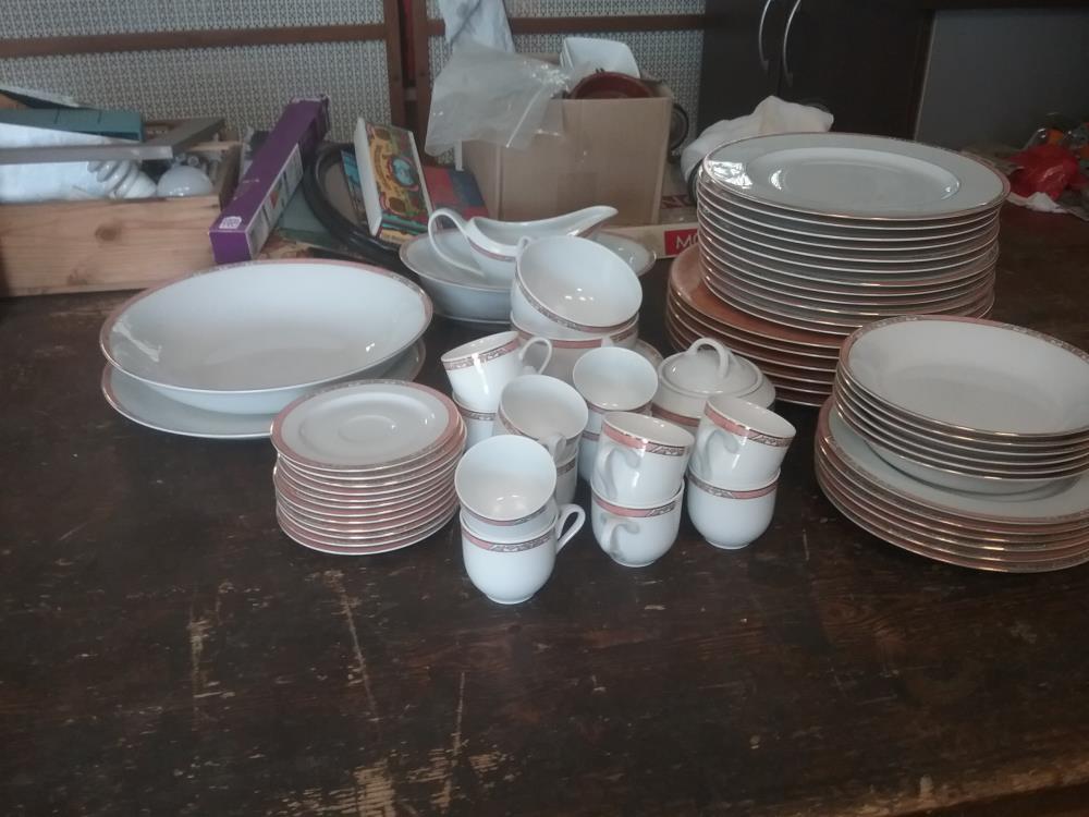 SERVICE PORCELAINE ROSE PHILIPPE DESHOULIERES