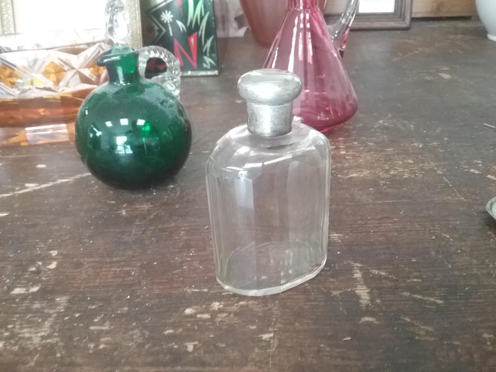 FLACON VERRE ANCIEN 