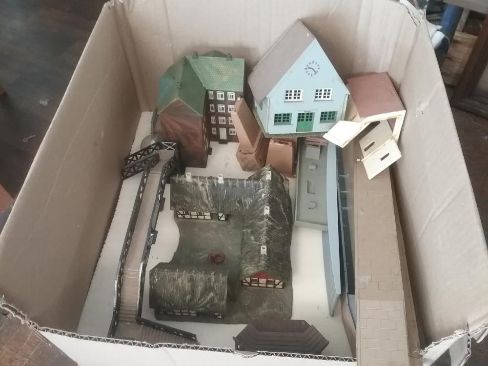 LOT DE MAQUETTES DE TRAINS