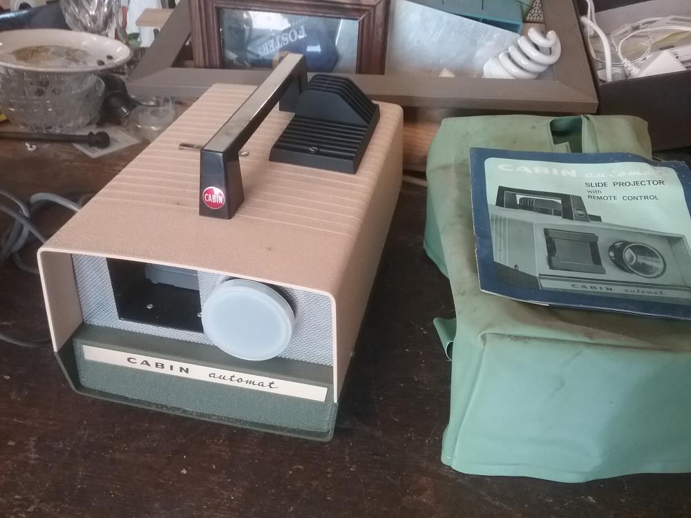 PROJECTEUR DIAPO VINTAGE CABIN