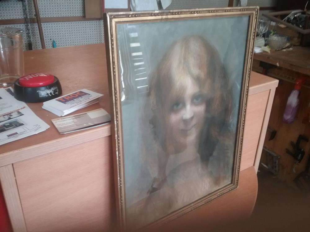 PORTRAIT SIGNE