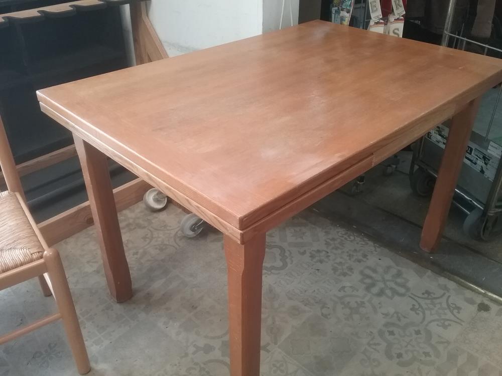 TABLE 2 ALLONGES 