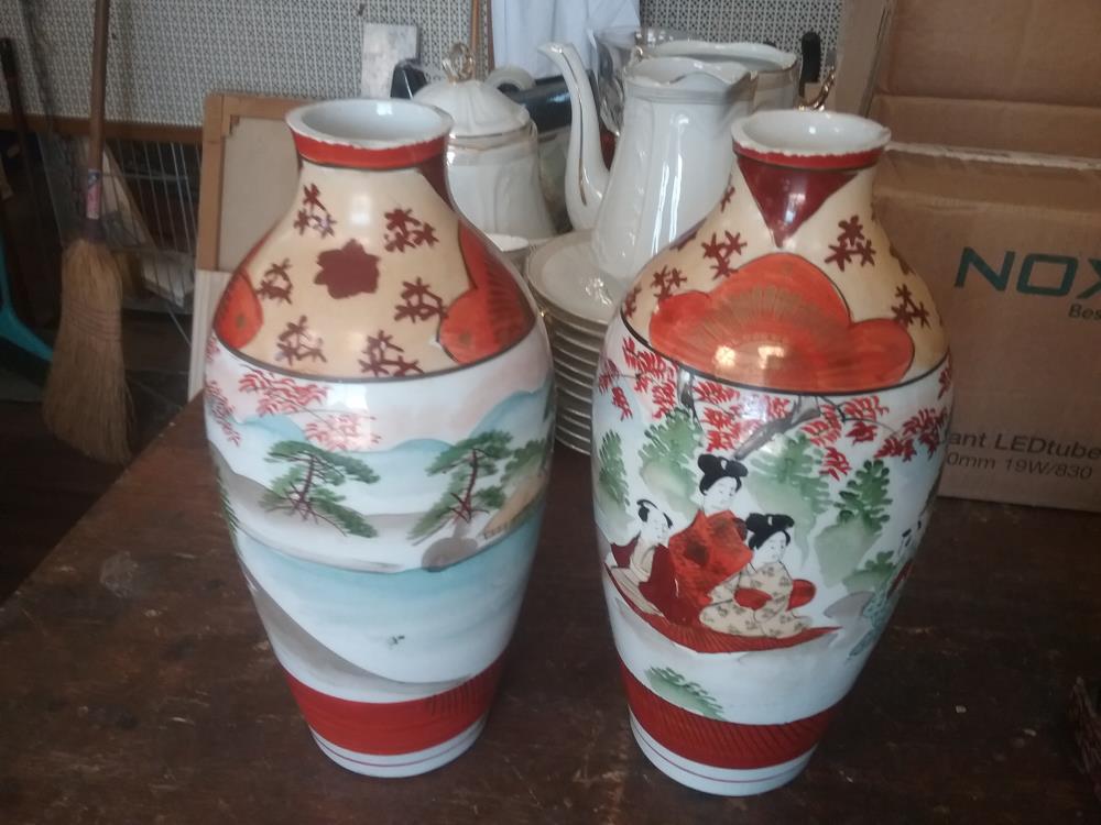 PAIRE DE VASES JAPON