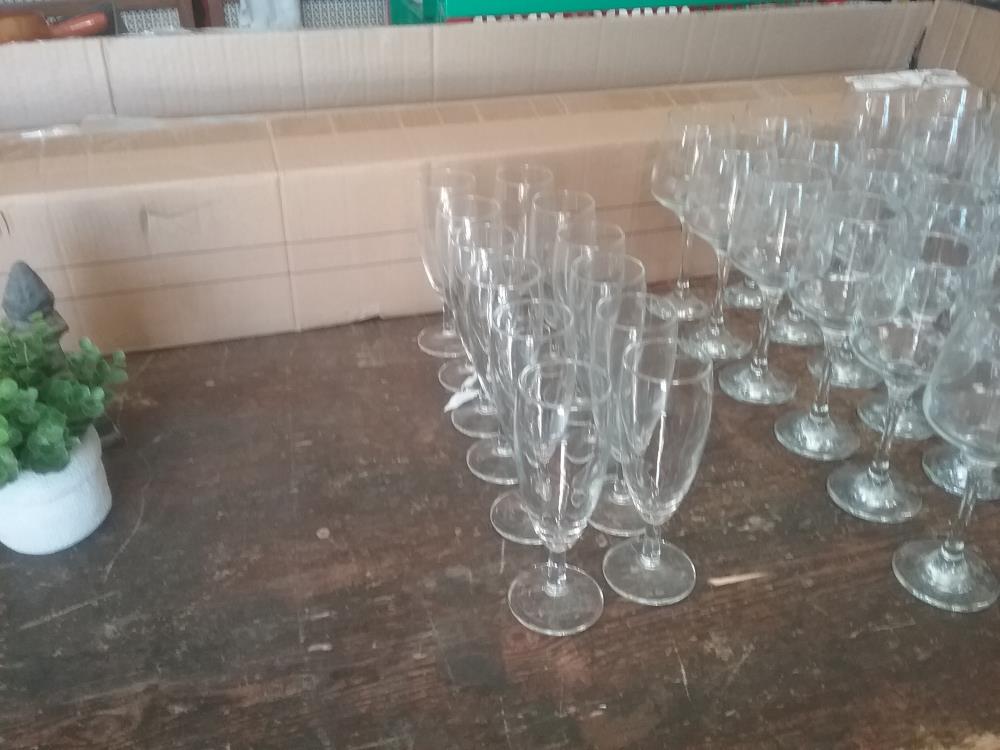 12 COUPES VERRE