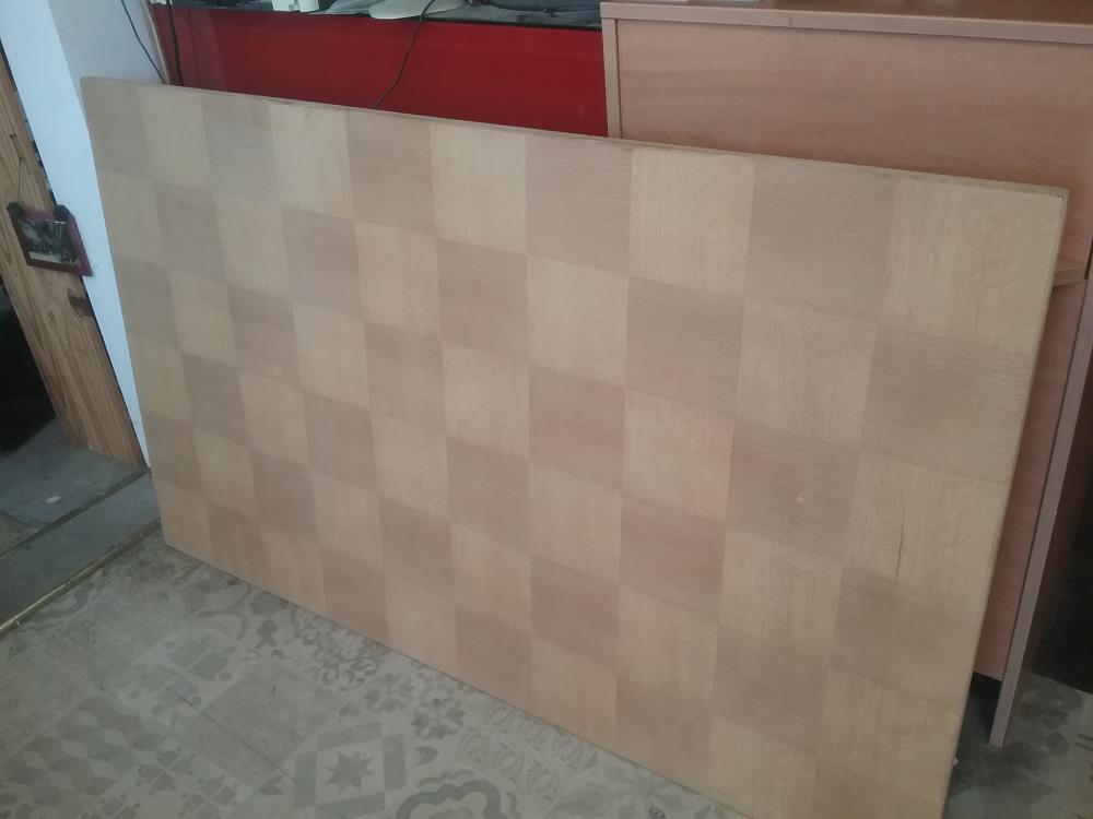 TABLE SABLEE 
