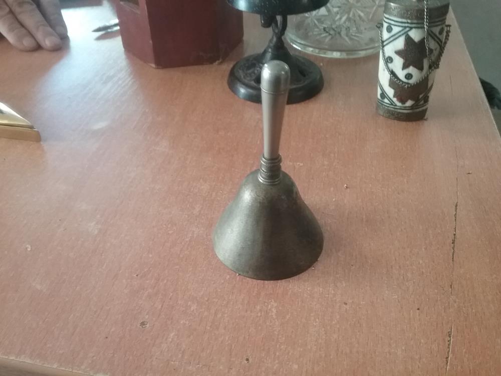 CLOCHETTE TABLE