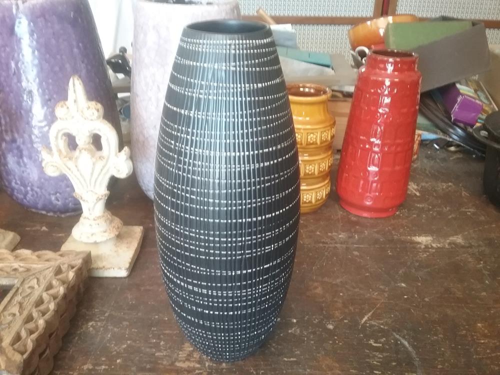 VASE NOIR 