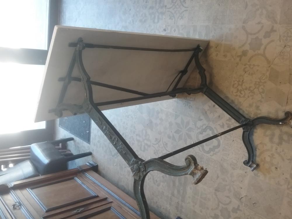 PIED DE TABLEBAR ANCIEN