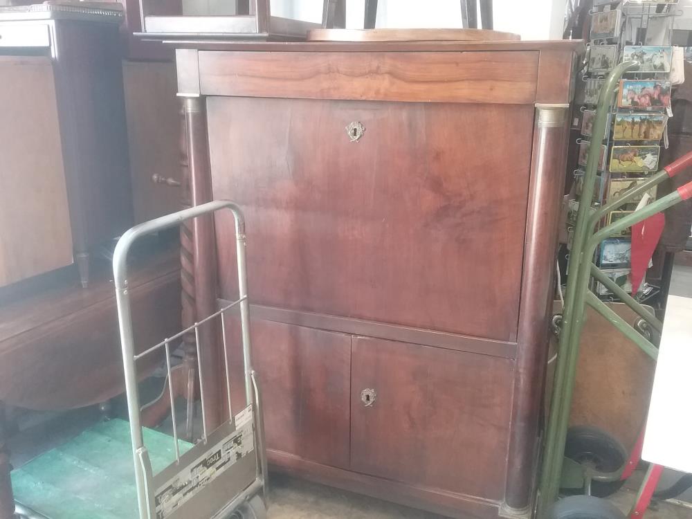SECRETAIRE DESSUS MARBRE