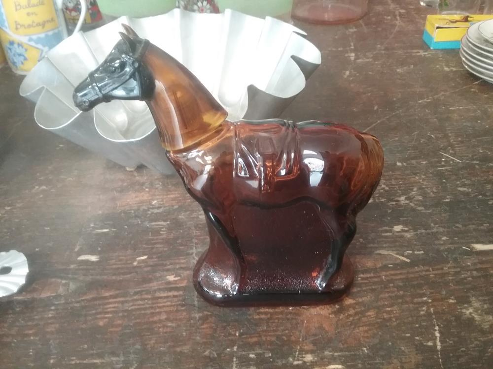 FLACON CHEVAL AVON