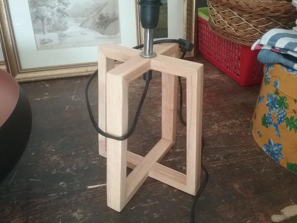 PIED DE LAMPE BOIS