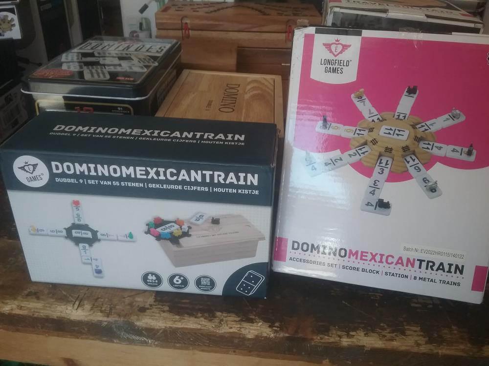 DOMINO MEXICAIN ET SOCLE