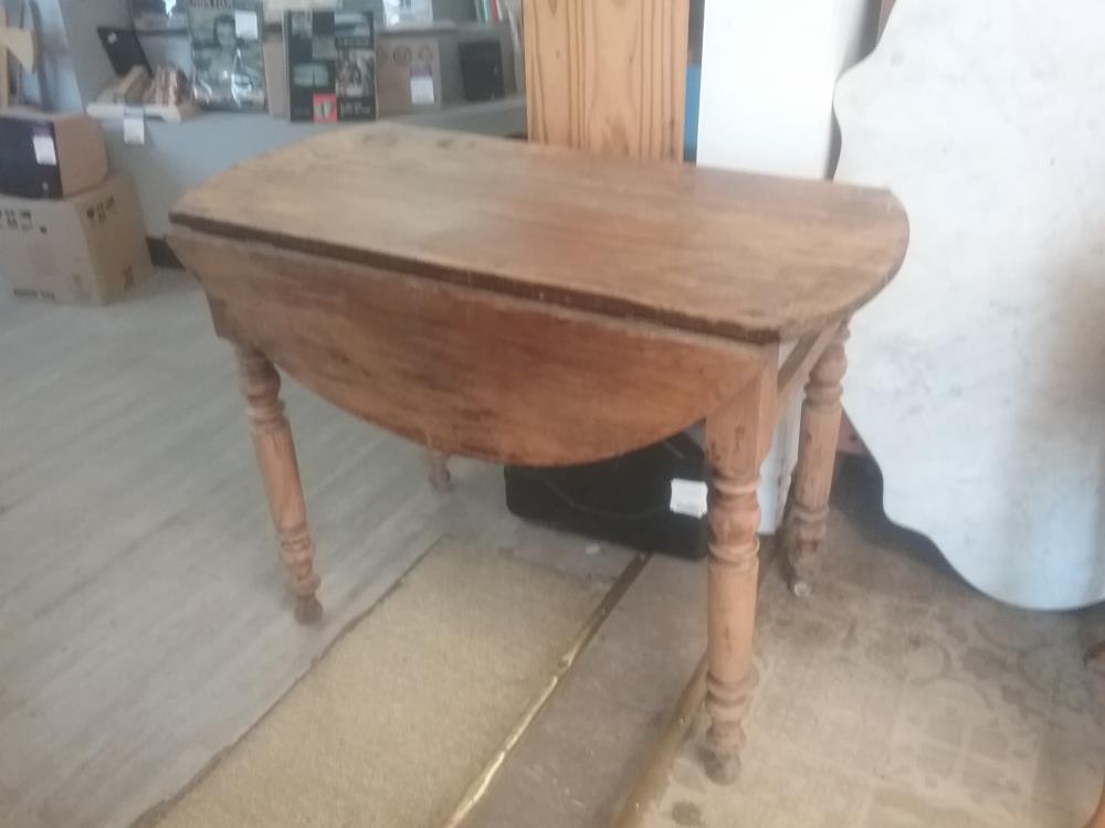 PETITE TABLE A VOLET 