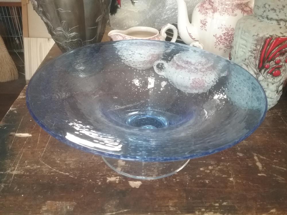 COUPE A FRUITS VERRE BLEU