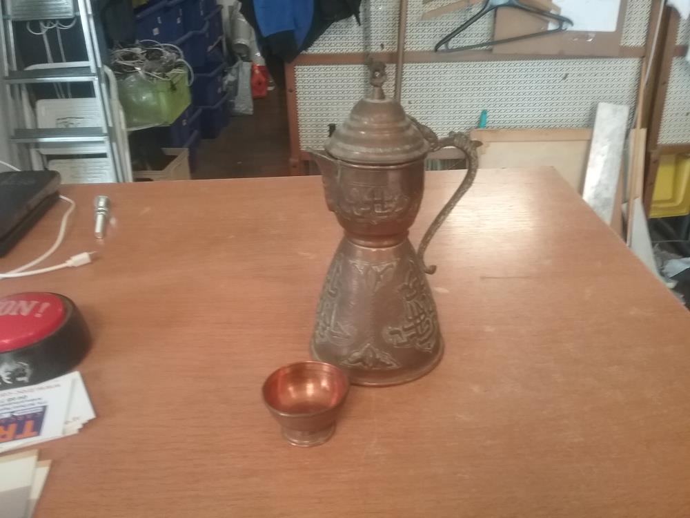 CARAFE ET TASSES ORIENT 