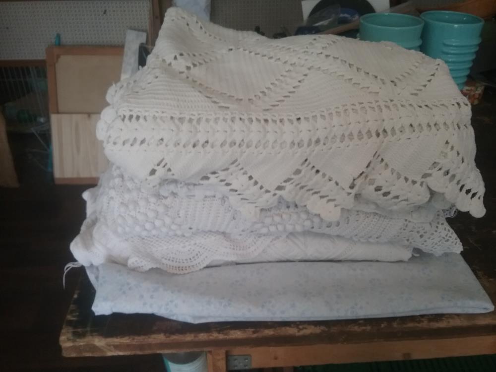COUVRE LIT CROCHET