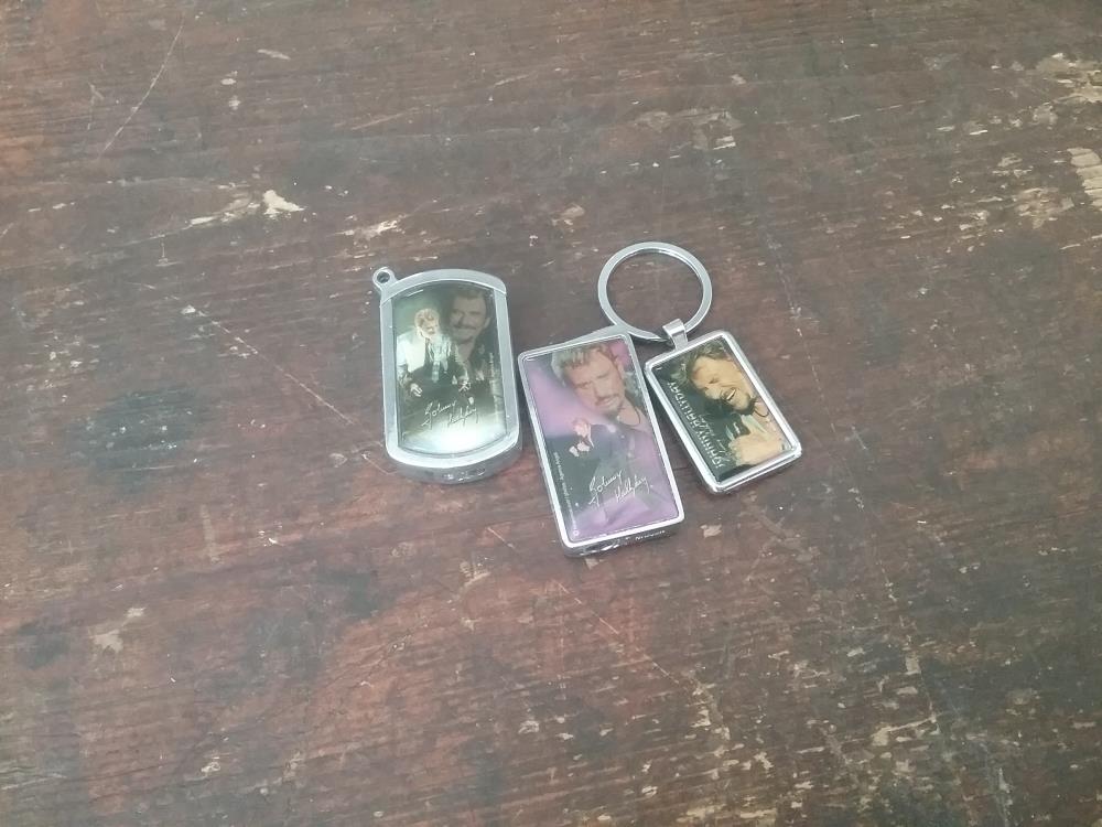 LOT OBJETS JOHNNY HALLYDAY 