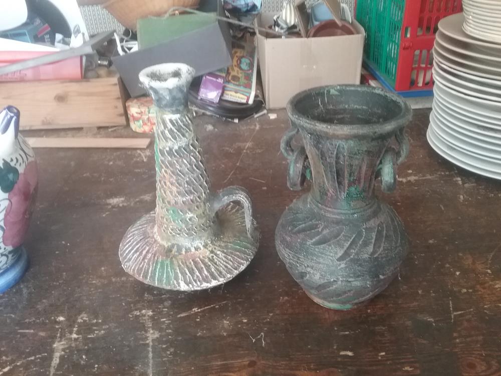 VASE DIVERS