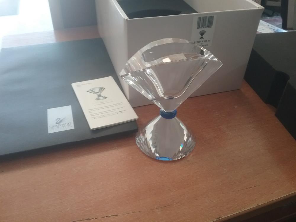 VASE DESIGNER JOEL DESGRIPPES