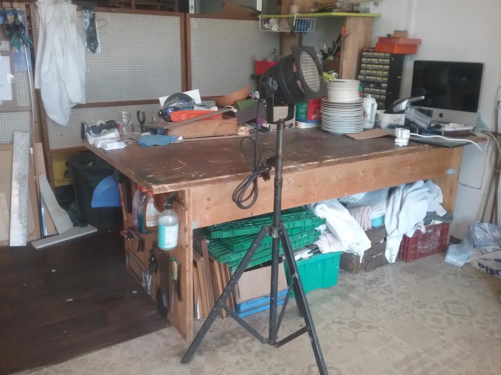 SPOT INDUSTRIEL FONCTIONNEL 