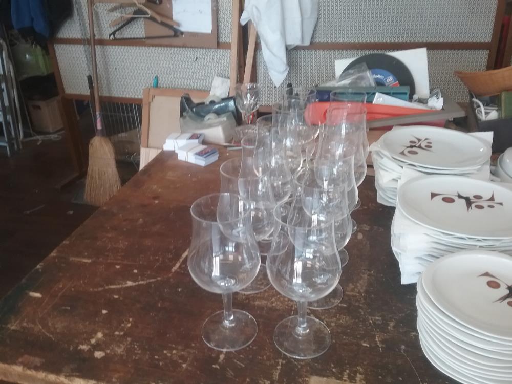 6 VERRES BOURGOGNE 