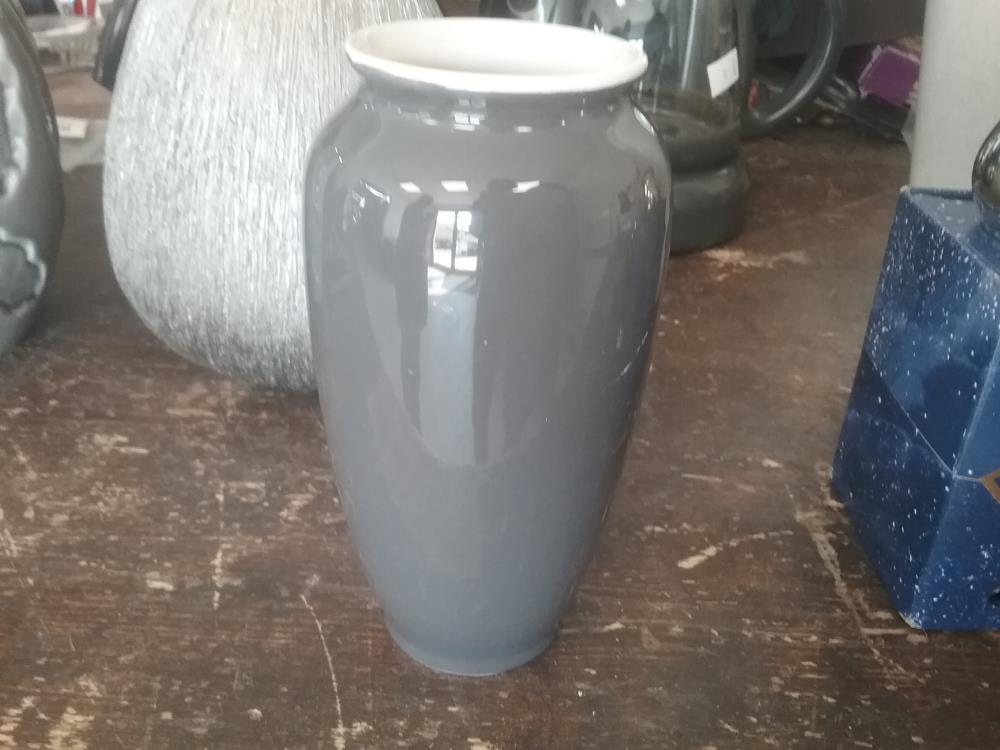 PETIT VASE GRIS