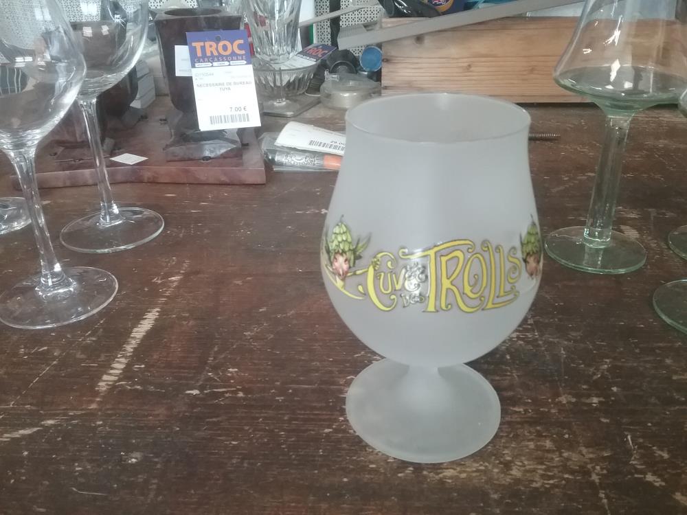 VERRE BIÈRE TROLLS